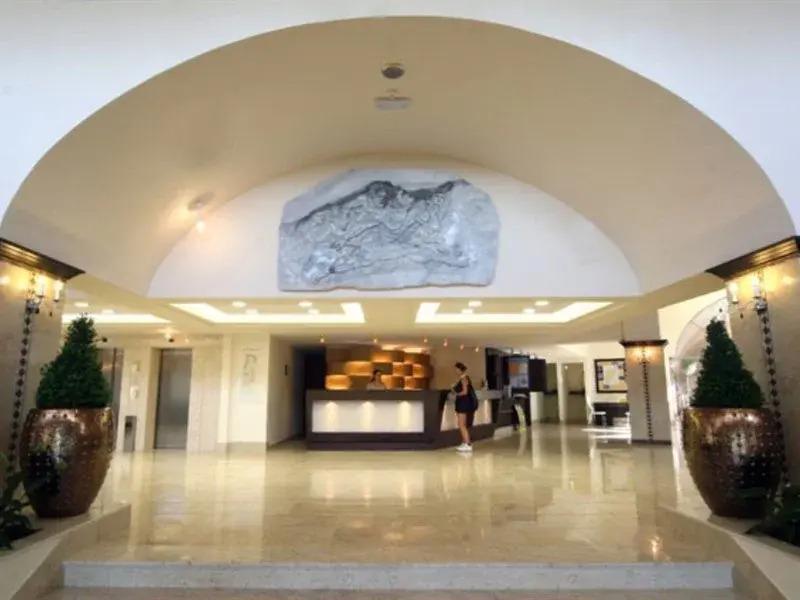 Ialyssos Bay Hotel - главное фото