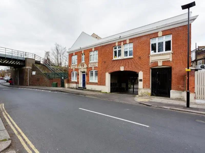 Veeve  2 Bed Mews House Chadwick Mews Chiswick - главное фото