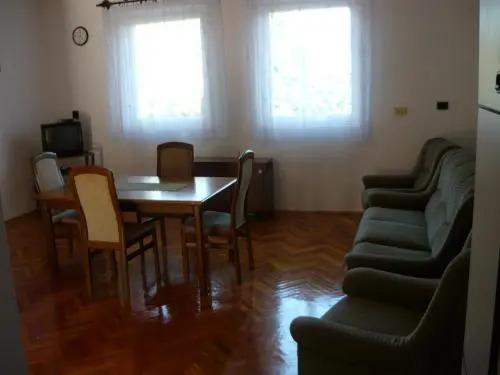 Holiday home Sellő Vendégház - главное фото