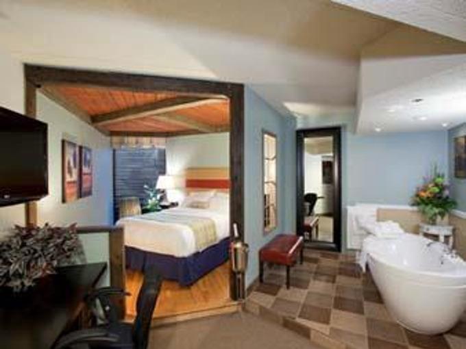 Ramada Plaza Crystal Palace - главное фото