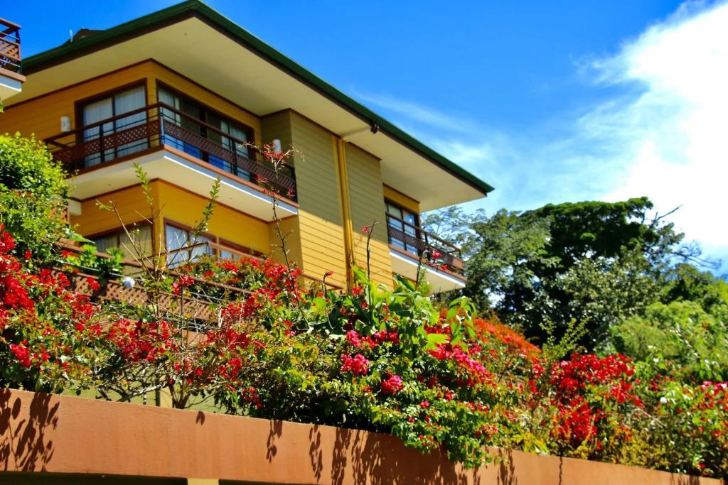 Ficus Sunset Suites - главное фото