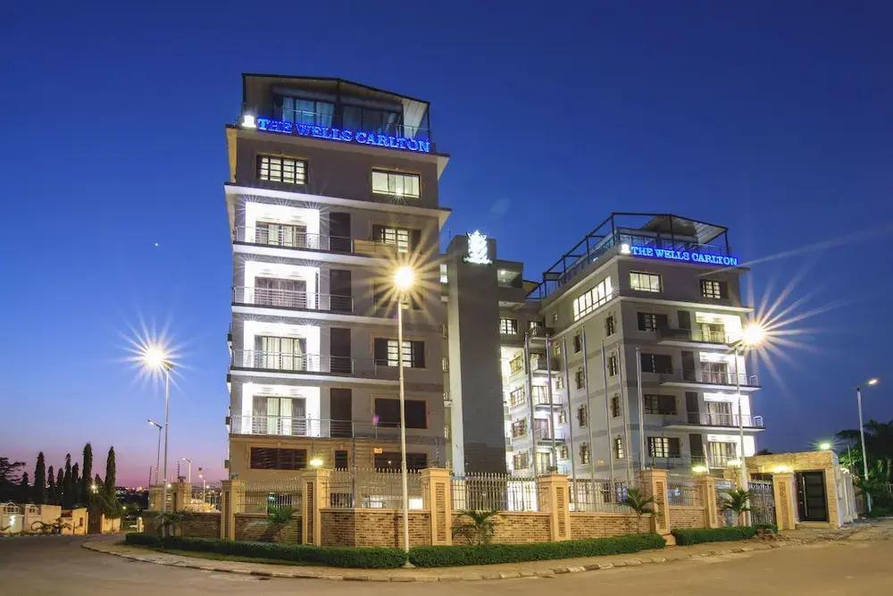The Wells Carlton Hotel and Apartments - главное фото