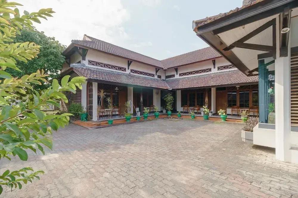 RedDoorz near Transmart Pangkal Pinang - главное фото