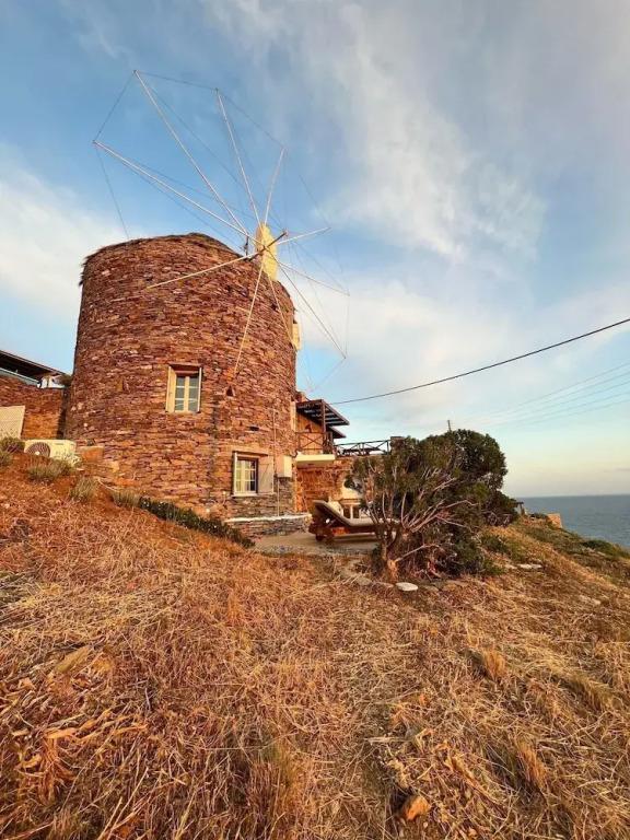 The Stone Windmill - главное фото