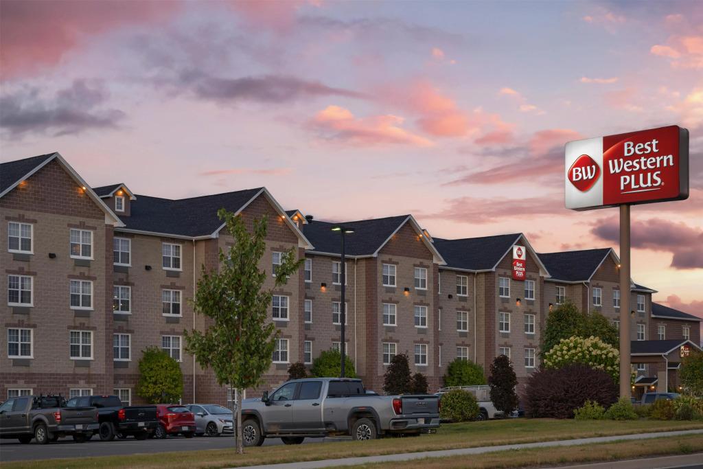 Best Western Plus Fredericton Hotel & Suites - главное фото