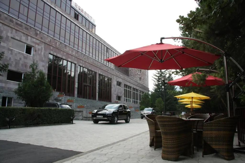 Hotel Dilijan Resort - главное фото