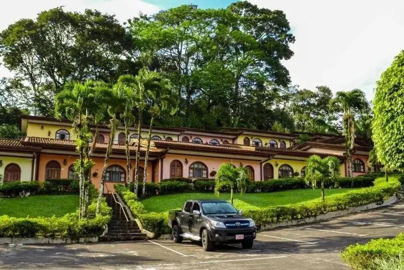 Occidental El Tucano - главное фото