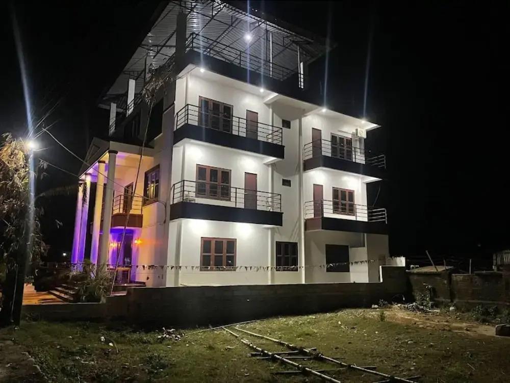 Rising Hotel - главное фото