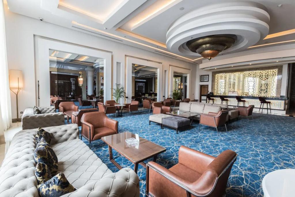 Savoy Le Grand Hotel - главное фото