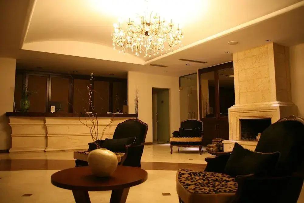 Veltsi Hotel - главное фото