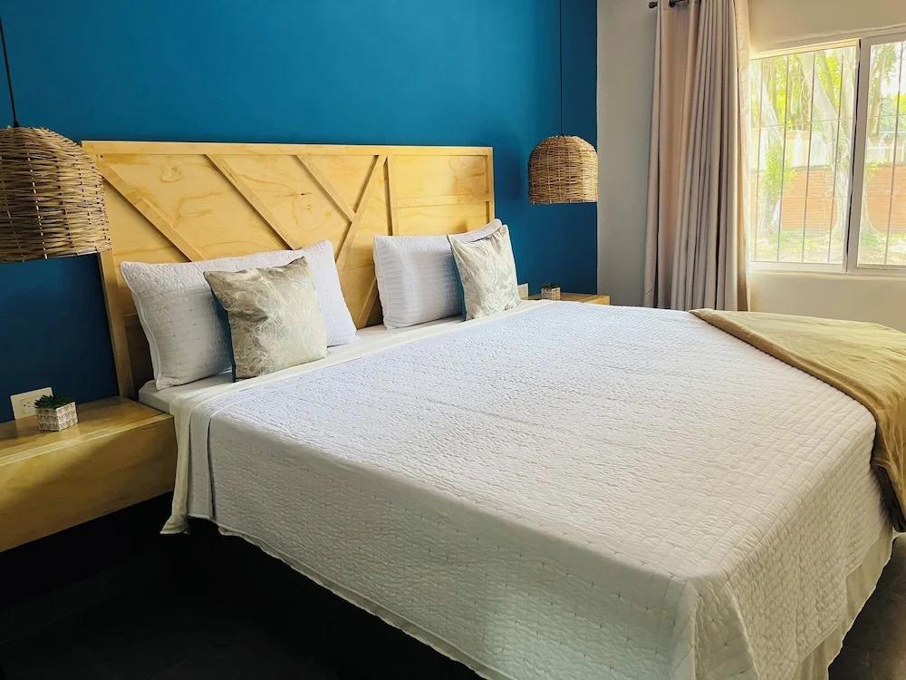 WE Hotel - La Lima - главное фото