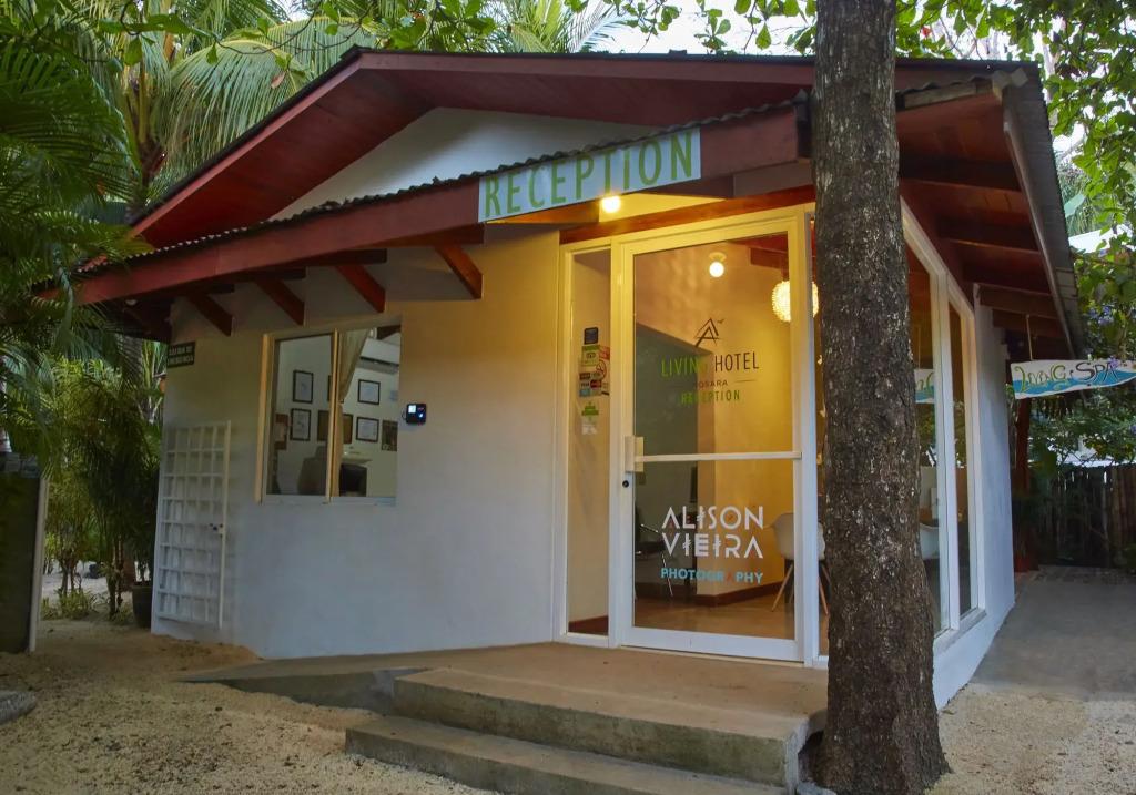 Living Hotel - главное фото