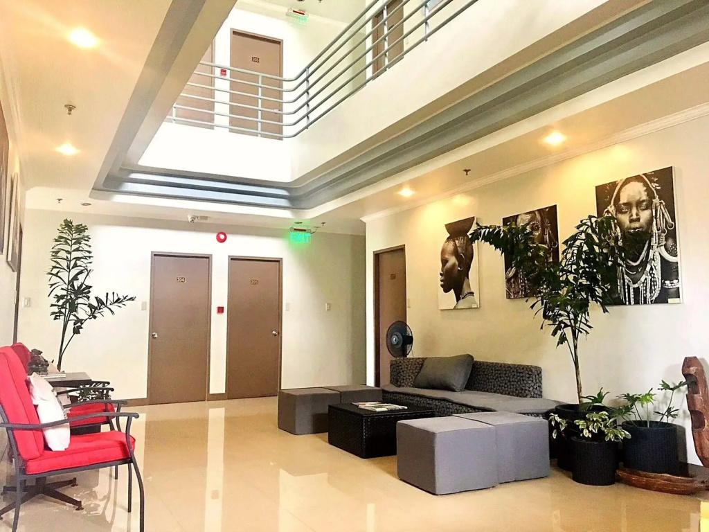 Hotel Tiffany - Laoag - главное фото