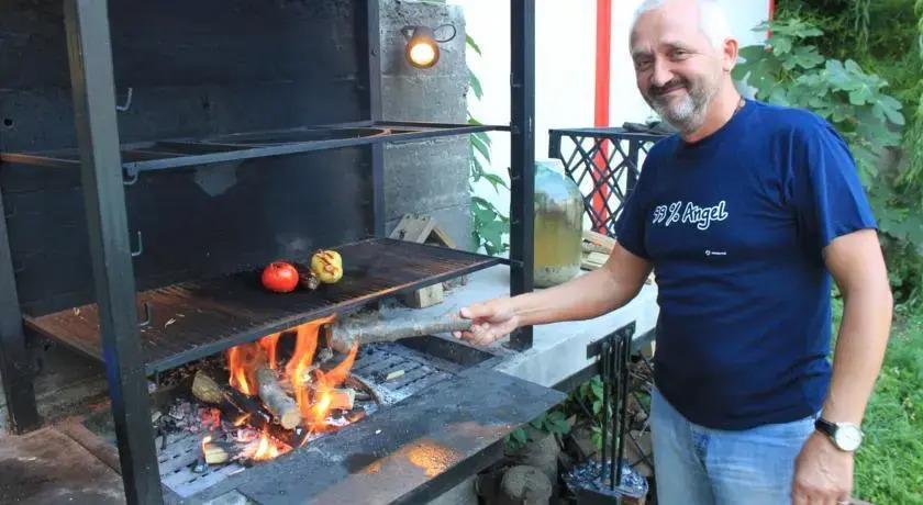 Tikhaya Dacha - главное фото