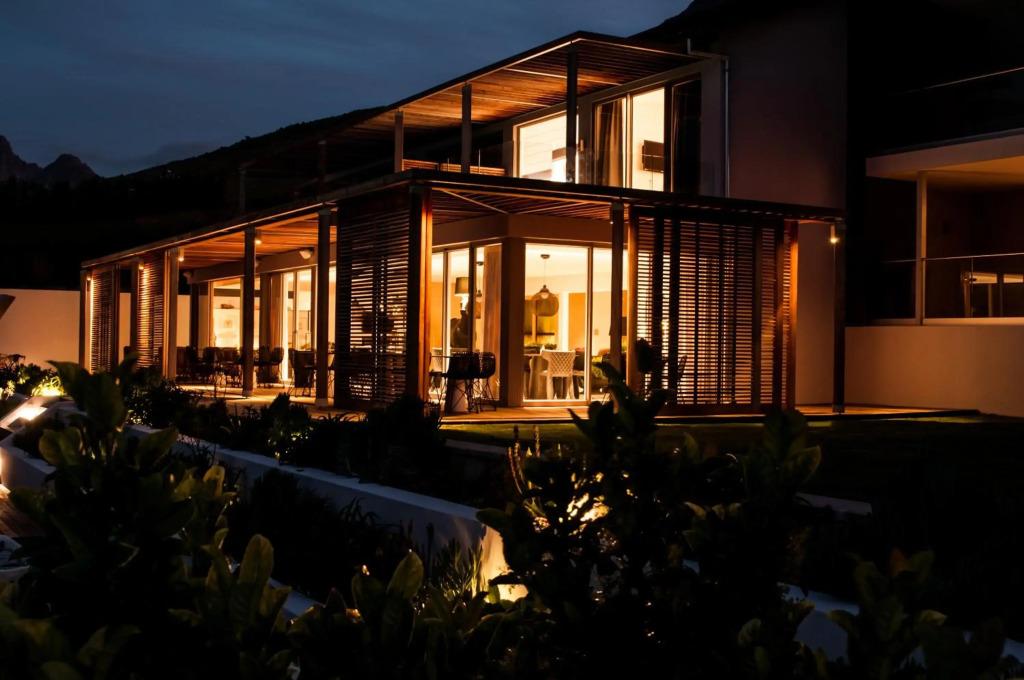 Clouds Estate - главное фото