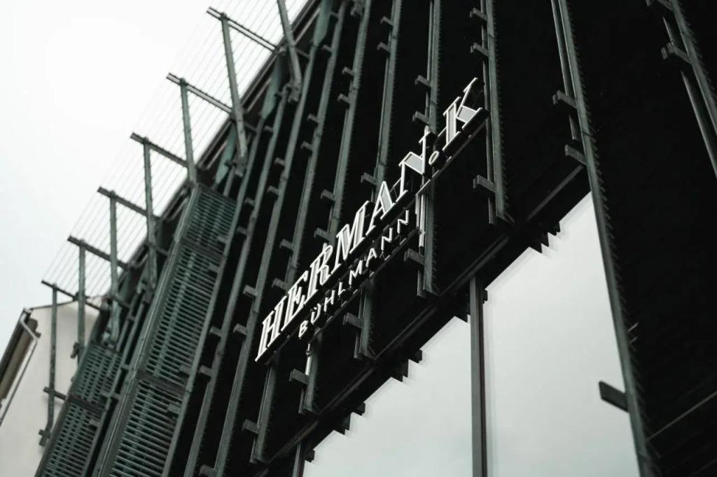 Отель The Socialist, a Tribute Portfolio - главное фото