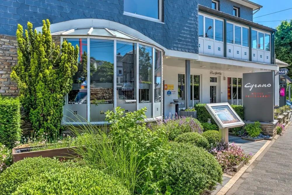 RAVEL Hotel Cyrano - главное фото