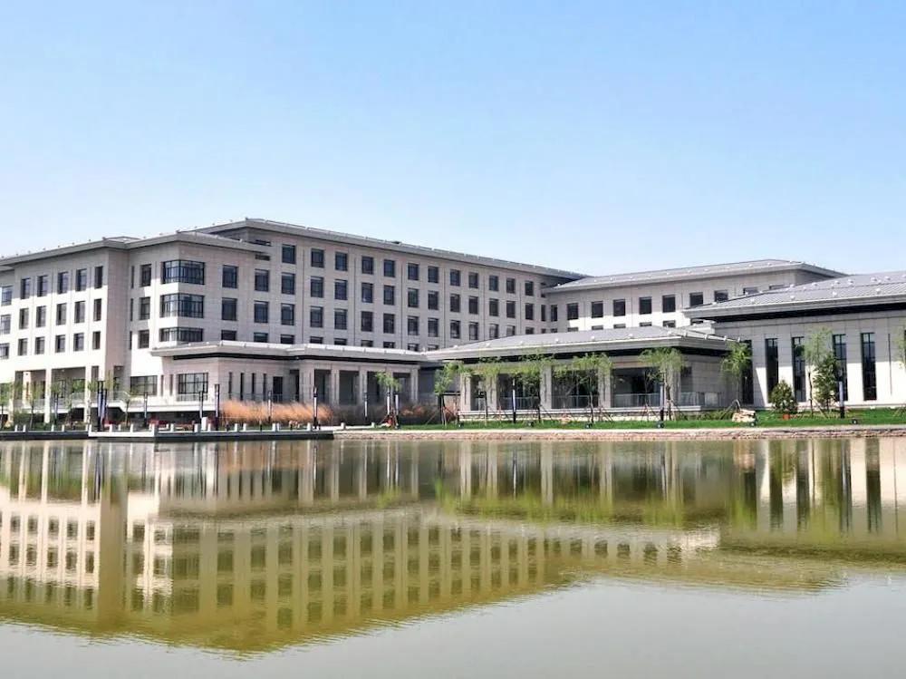 Bolong Lakeview Resort - главное фото