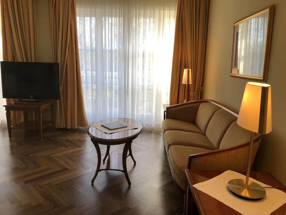 Hotel Scherf Residenz - главное фото