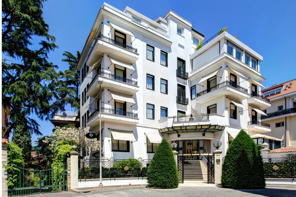 Hotel Lord Byron - главное фото