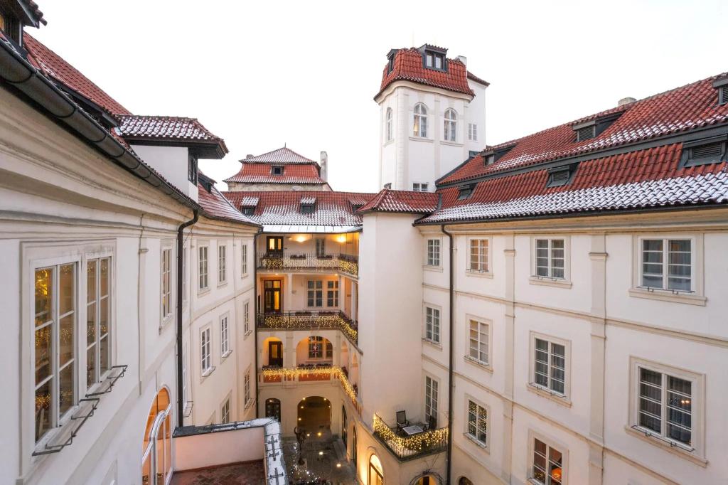 Iron Gate Hotel & Suites Prague by BHG - главное фото