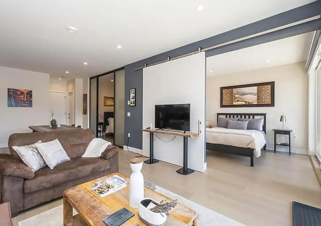 Oceanfront Zen - главное фото