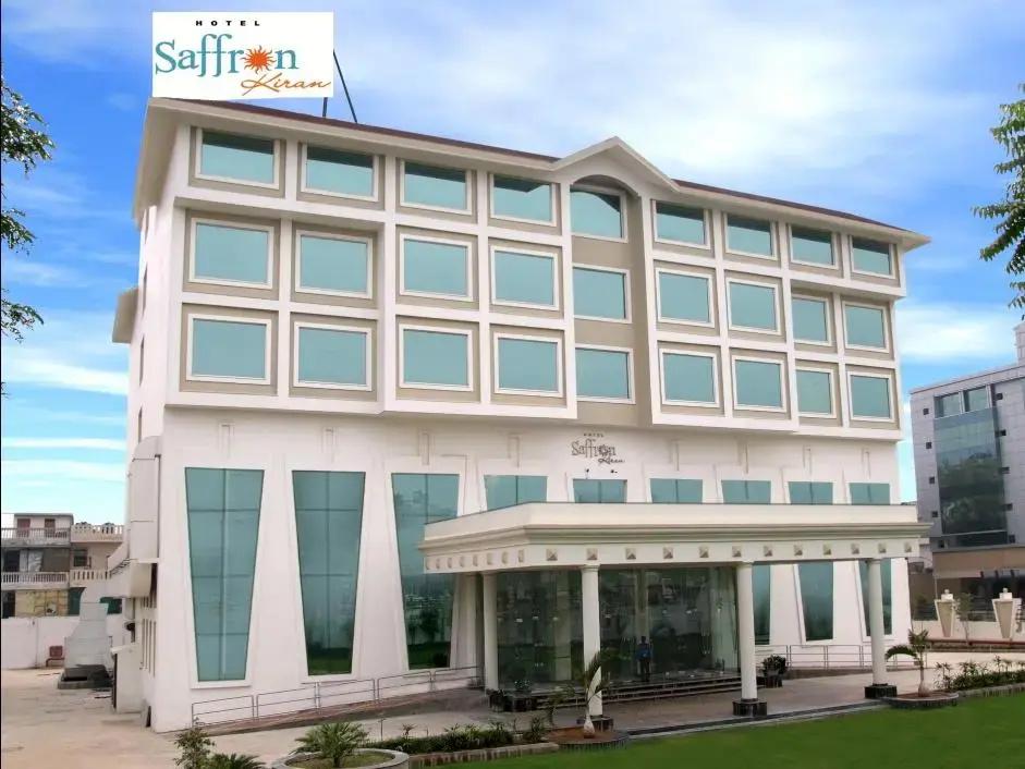 Hotel Saffron Kiran - главное фото