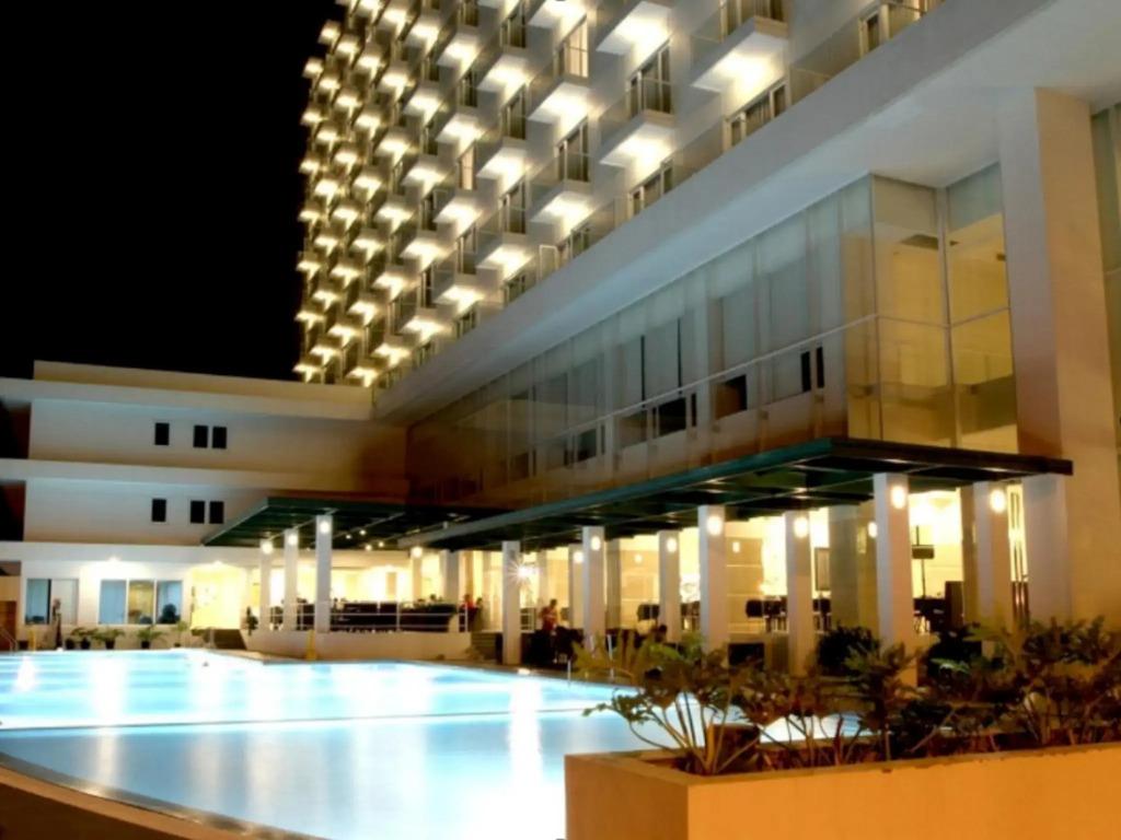 Sintesa Peninsula Hotel Manado - главное фото
