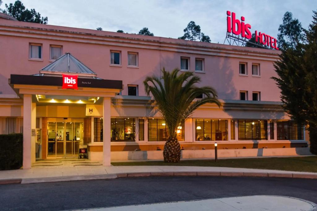 ibis Porto Sul Europarque - главное фото