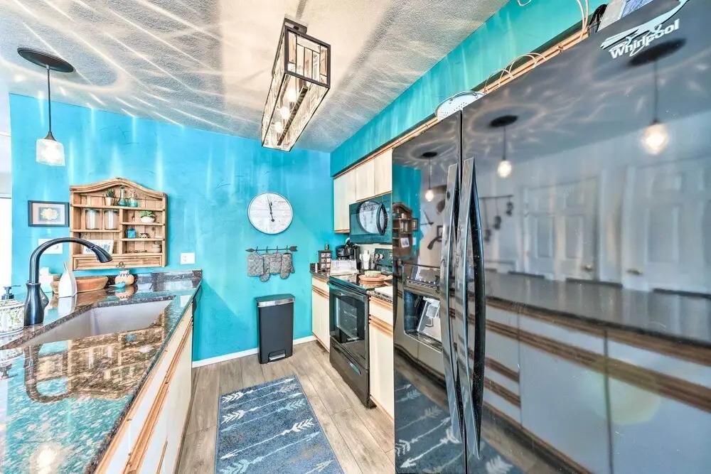 Bright Cloudcroft Condo w/ Game Room + Deck! - главное фото