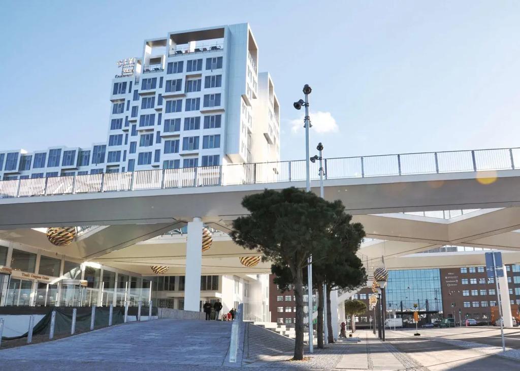 Tivoli Hotel - главное фото