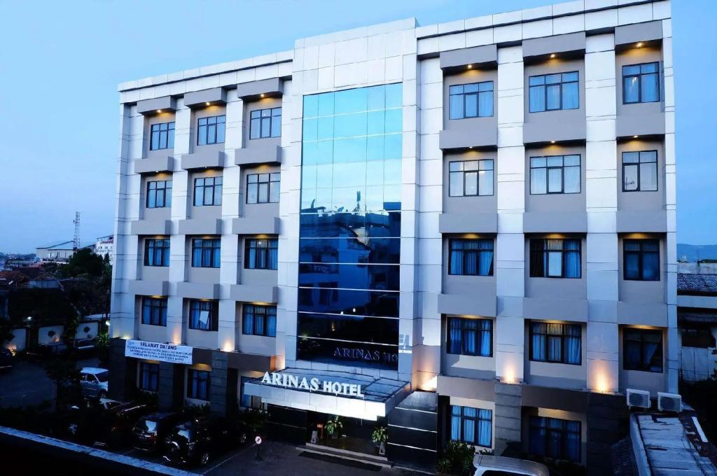 Hotel Arinas - главное фото