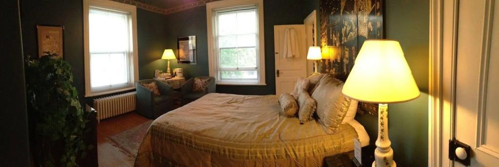 Trinity House Inn - главное фото