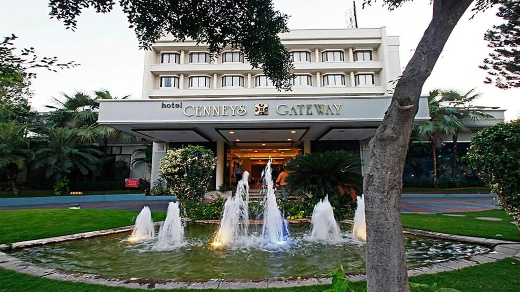 Hotel Cenneys Gateway - главное фото