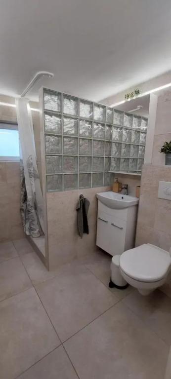 Small House Apartment - главное фото