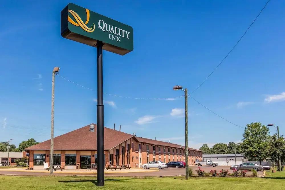 Econo Lodge Batesville - главное фото