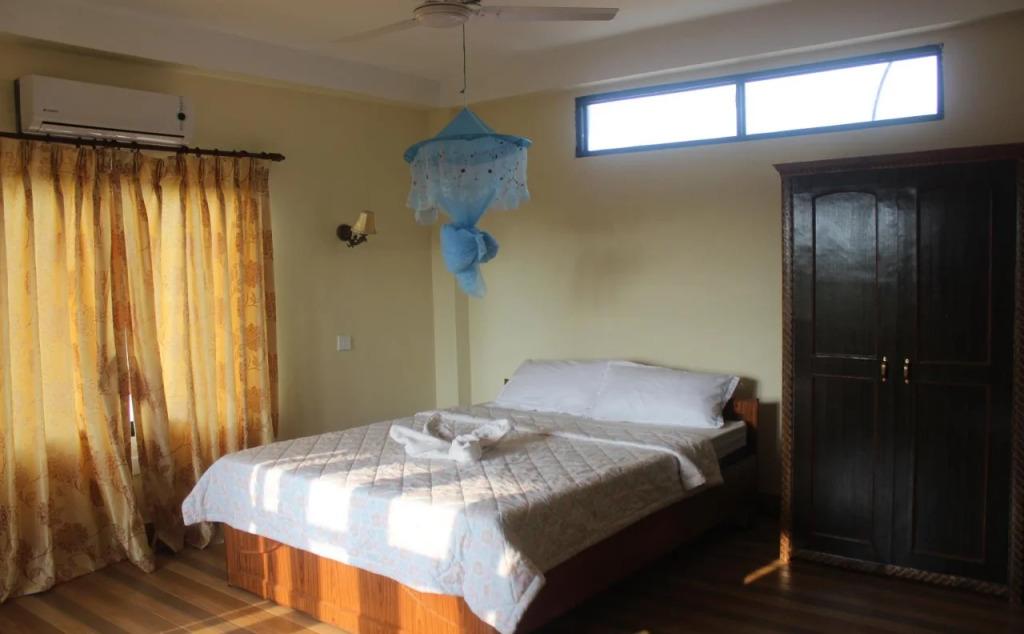 Chitwan Forest Resort - главное фото