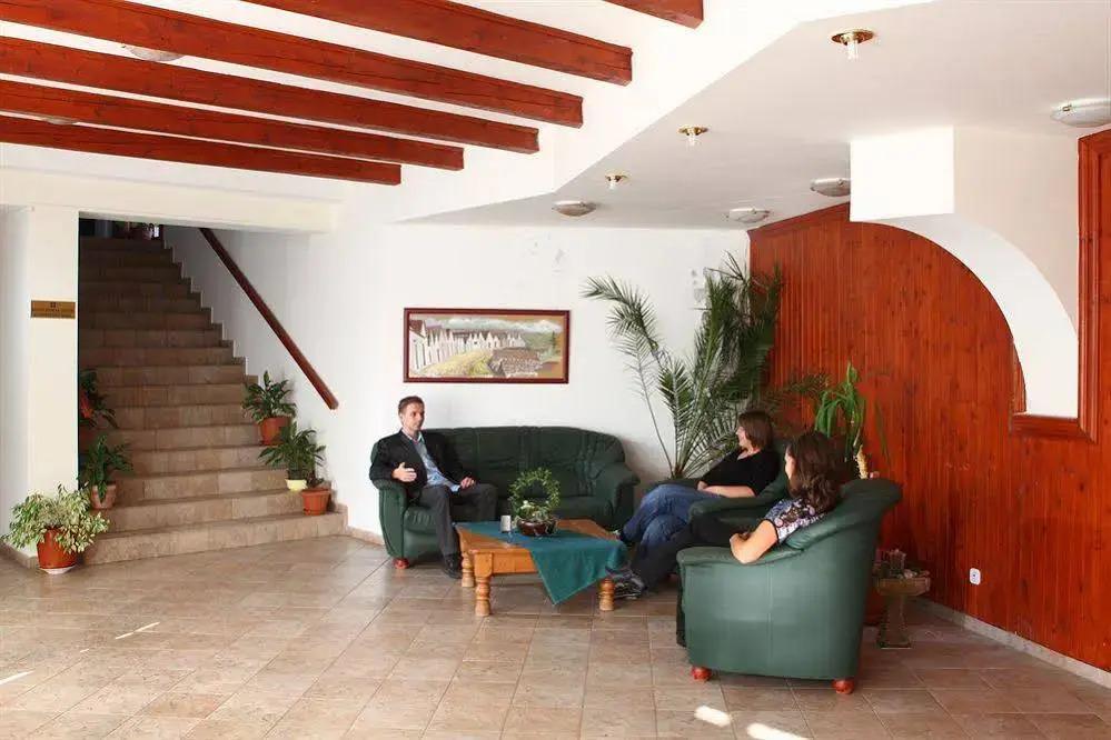 Hotel Cabernet - главное фото