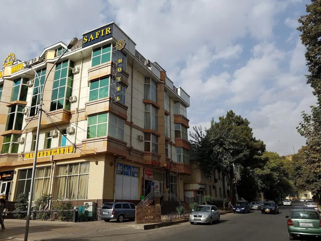 Отель Safir - главное фото