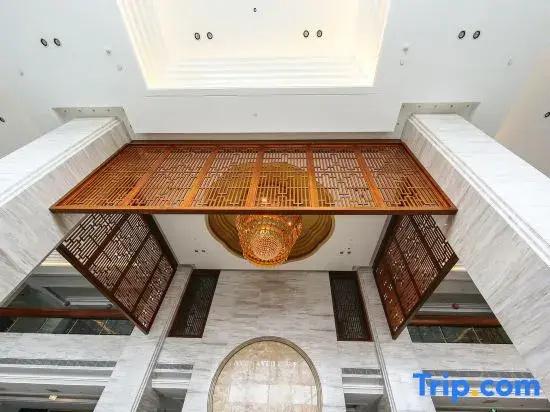 Hongyang · Linglu Hotel - главное фото