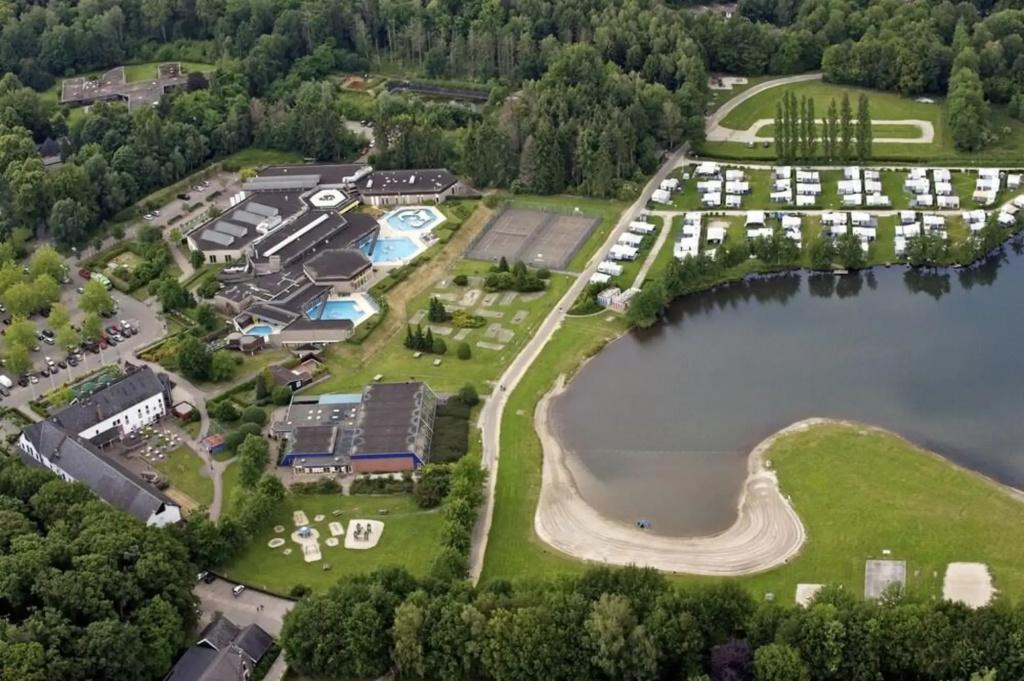 Roompot Parkhotel Bad Arcen - главное фото