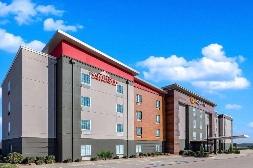 La Quinta Inn & Suites By Wyndham Ardmore - главное фото