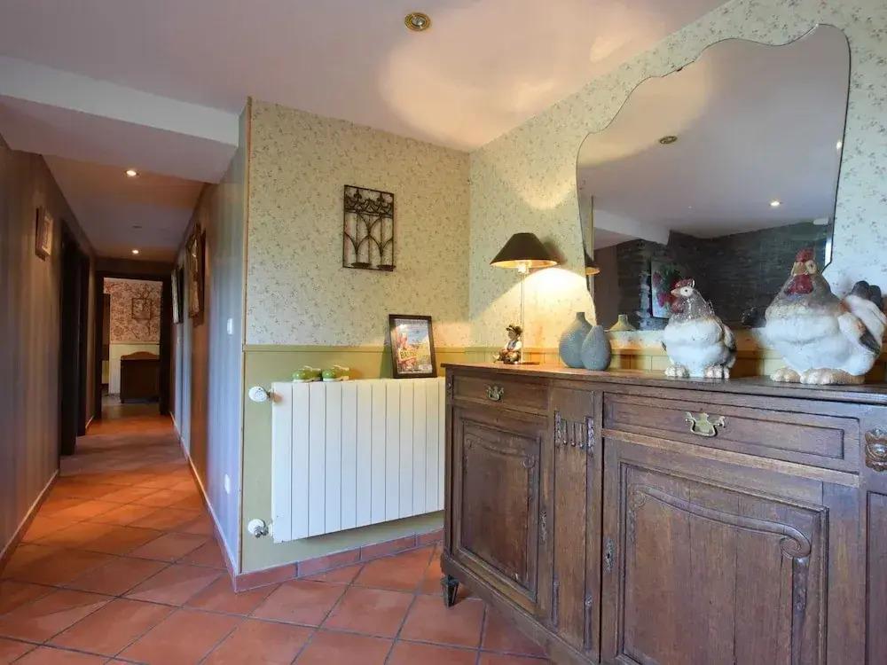 Renovated Mill in Bastogne Near Waterfall - главное фото