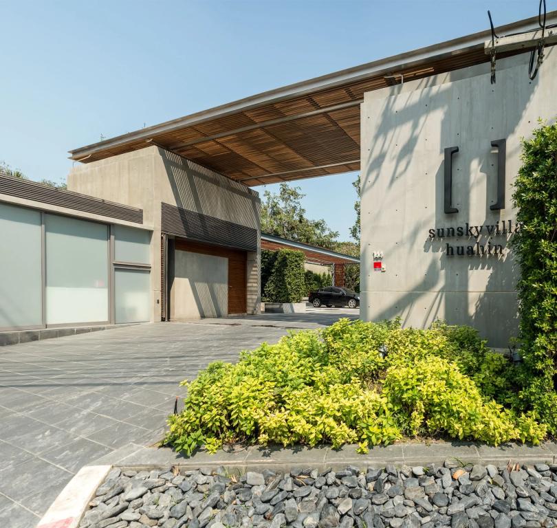 Sunsky Villa Huahin - главное фото