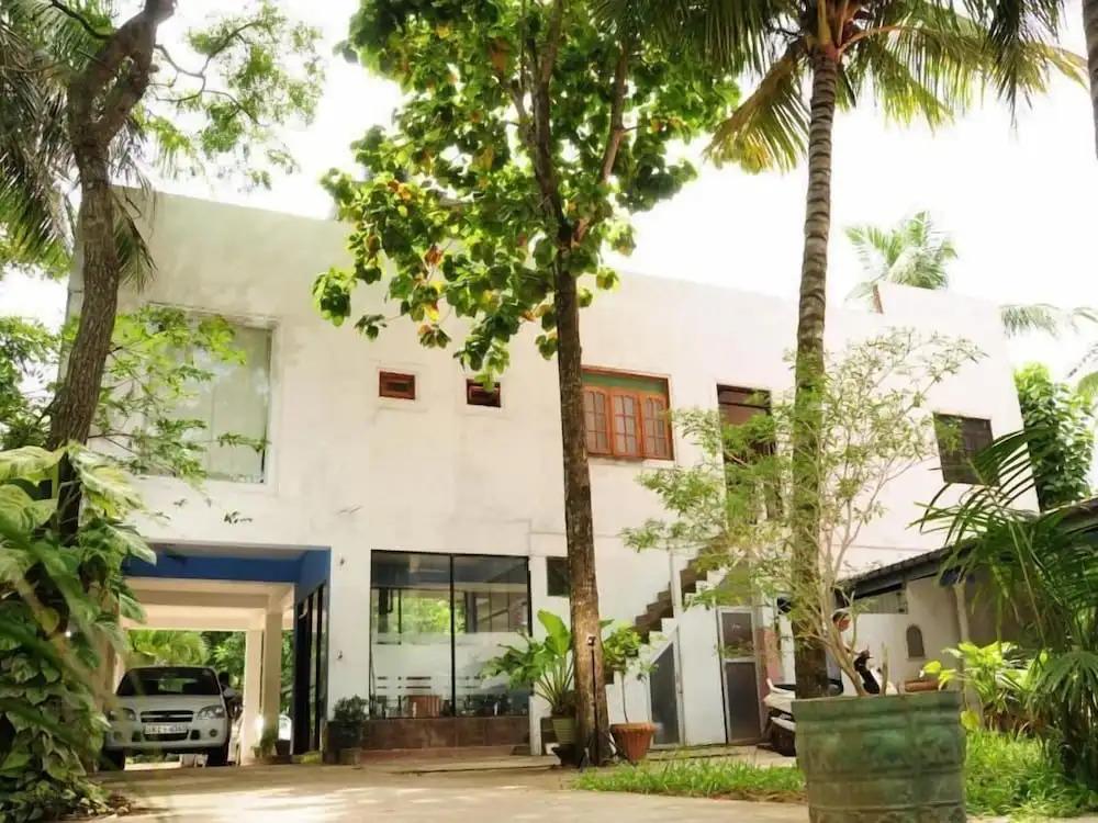 Water Garden Hotel - главное фото