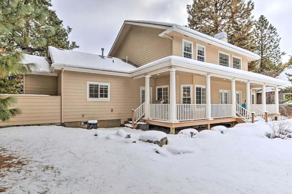 Klamath Falls Home w/ Resort Amenities! - главное фото