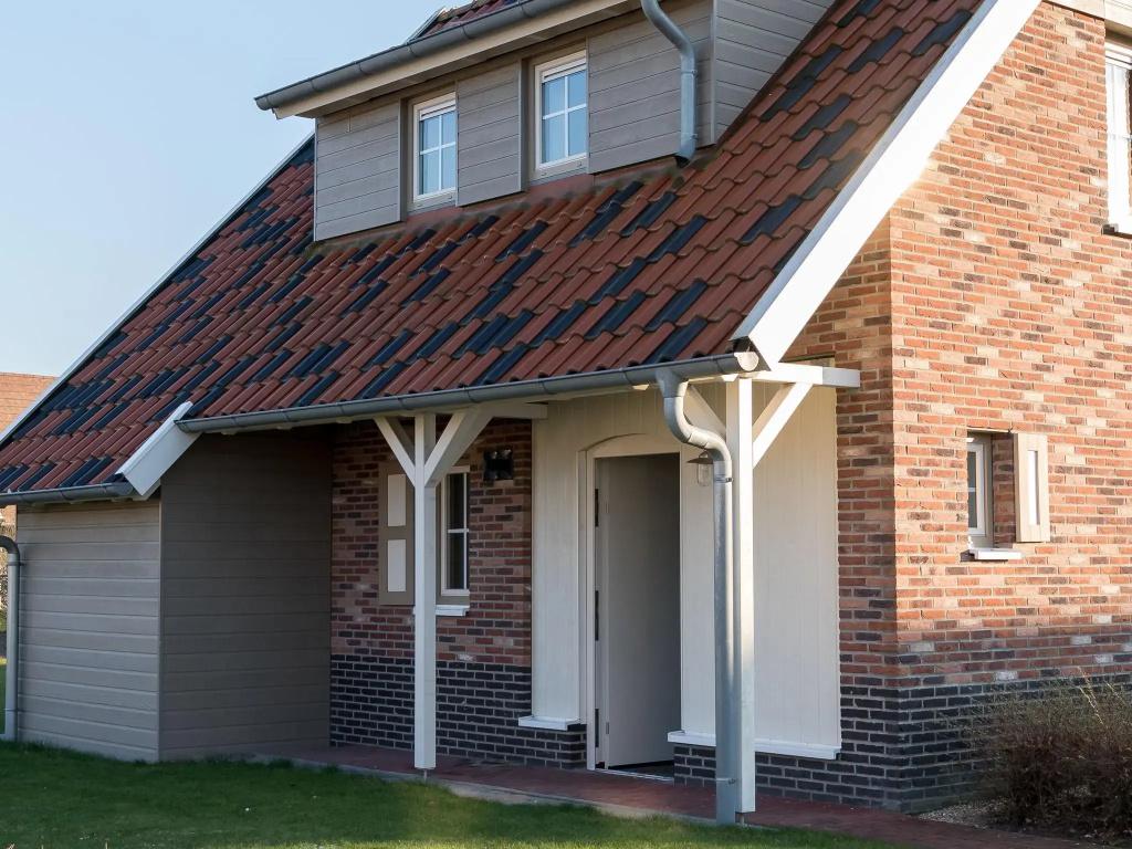 Luxurious Detached Villa With Washer, in De Maasduinen Area - главное фото