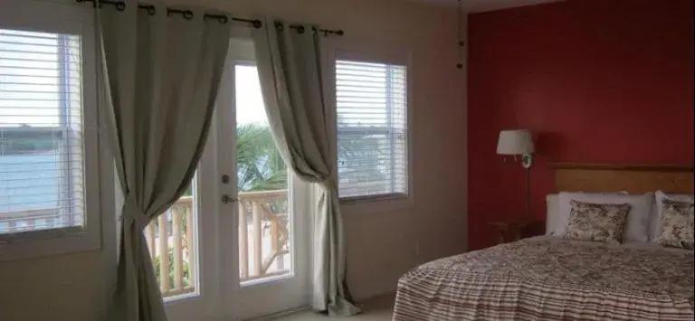 Dawn's Bayview - главное фото