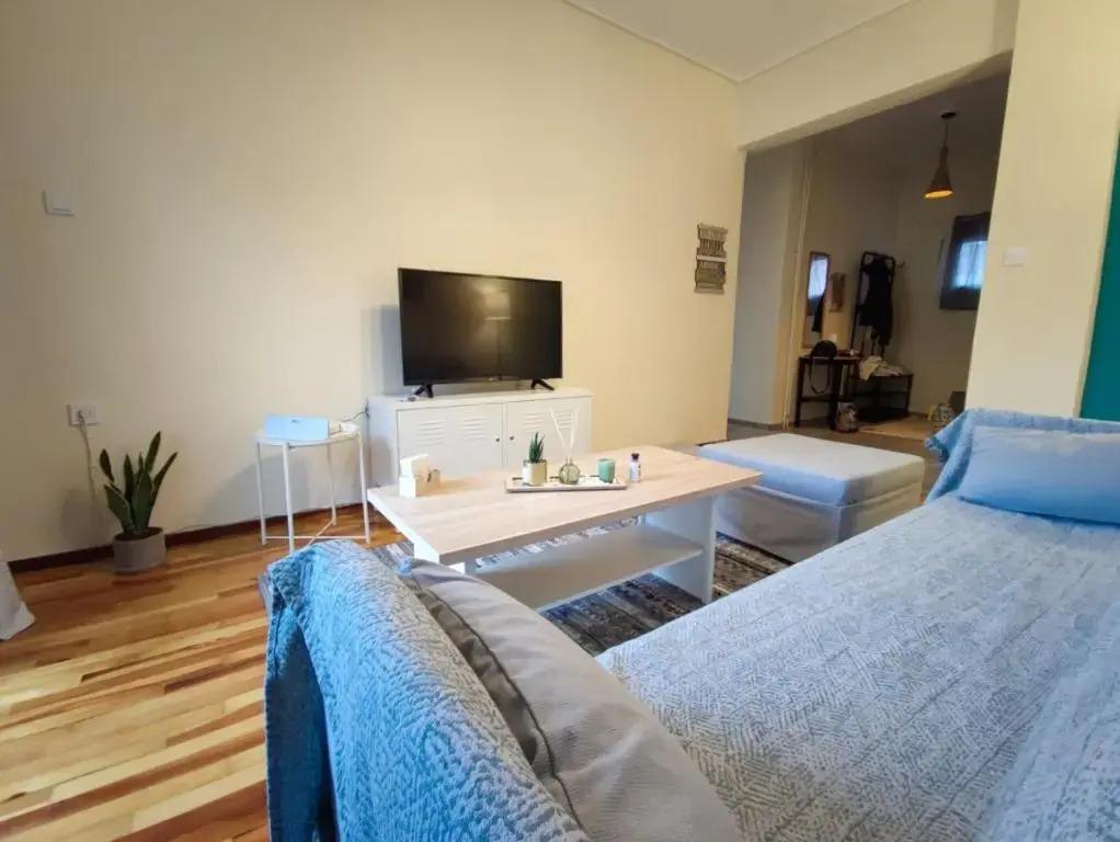 Wood & White apartment in historic center with 2 bedrooms - главное фото