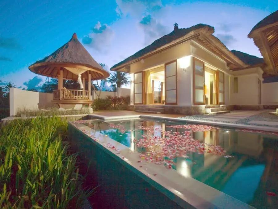 Sanctuario Luxury Hotel & Villas Sanur Bali - главное фото
